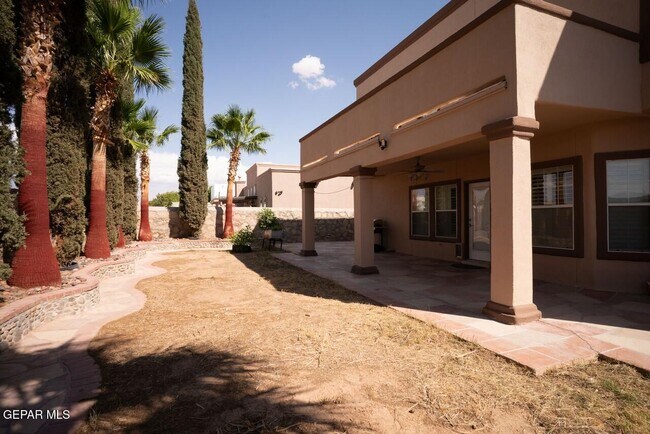 Building Photo - 12421 Tierra Encino Dr