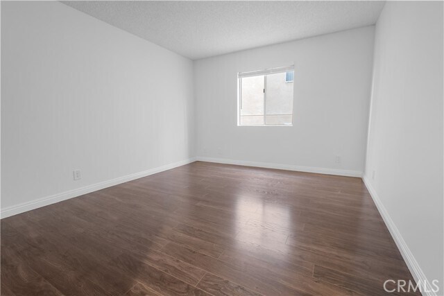 Building Photo - 433 S Manhattan Pl