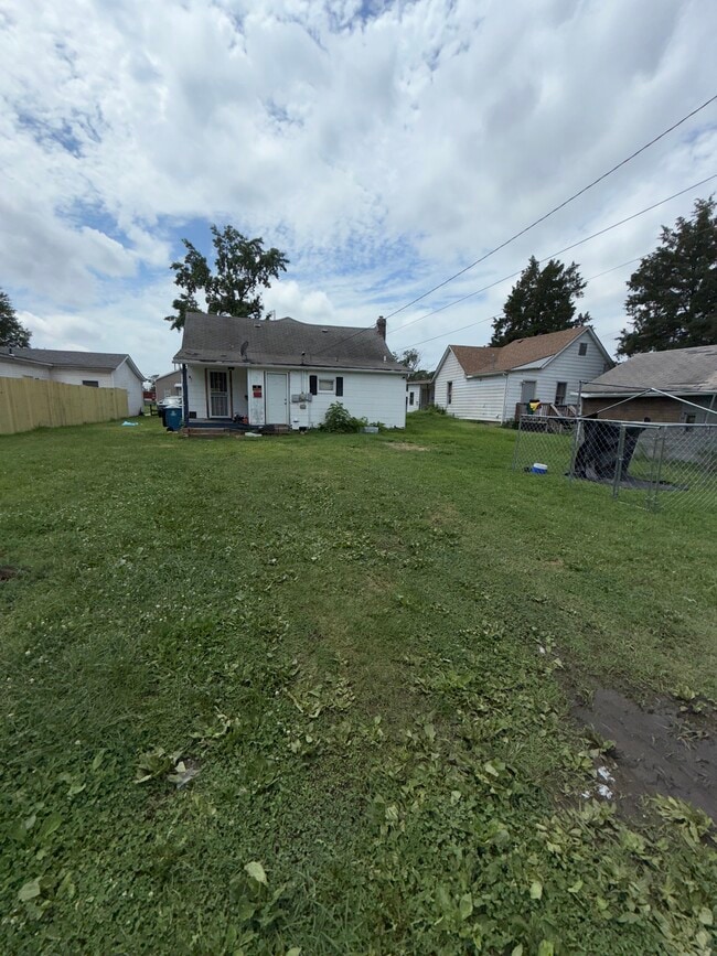 Building Photo - 2106 Ohio Ave