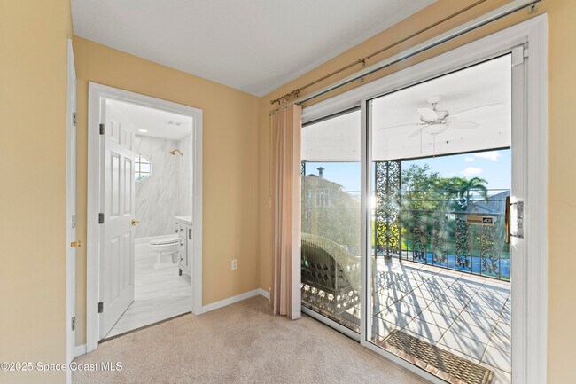 Building Photo - 500 Hidden Hollow Dr