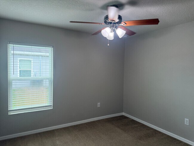 Building Photo - 1377 N Platte Ct