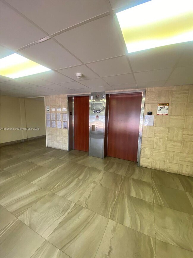 Building Photo - 6930 Miami Gardens Dr