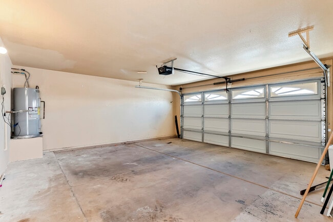 Building Photo - 1934 Easy St