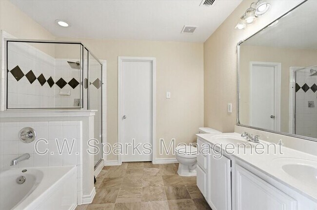 Building Photo - 3009 Dusty Oak Dr