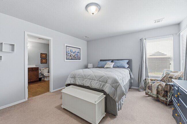 Building Photo - 15208 E 108th Pl N