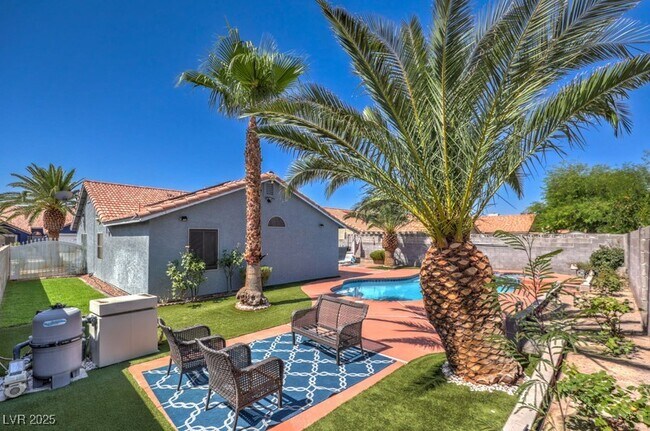 Building Photo - 4402 Cassandra Dr