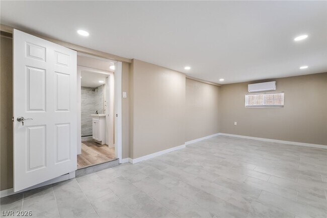 Building Photo - 5402 Tahoe Dr