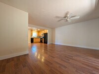 Building Photo - Beautiful 2-Bedroom, 2.5-Bath Condo Near Amazon Park!