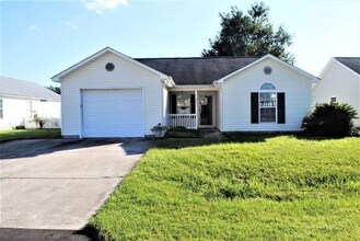 Building Photo - The Pines of St. James