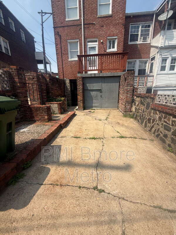 Building Photo - 519 E Cold Spring Ln