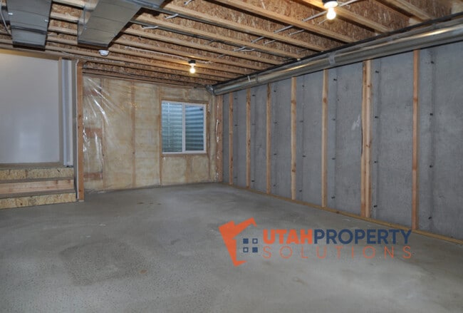 Building Photo - 14927 S Thunder Horse Ln