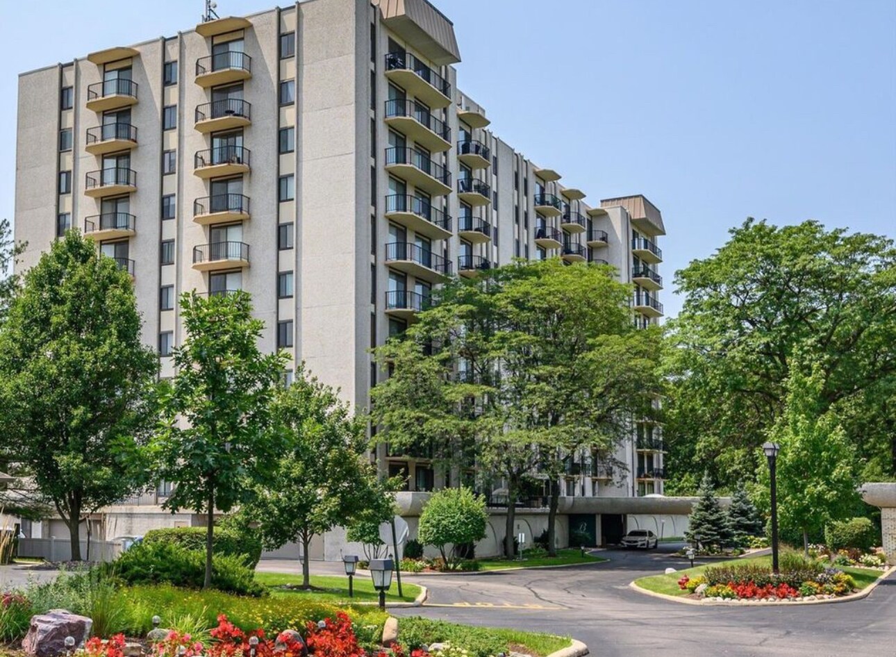 Building Photo - 190 S Wood Dale Rd