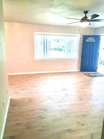 Building Photo - 1164 Franzel Rd