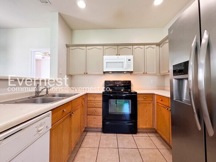 Building Photo - 4054 S Carson St