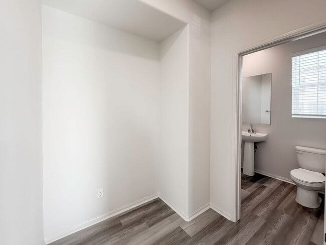 Building Photo - ~ AVAILABLE NOW ~ New Construction Home for Rent in the NEW Heirloom Farms Community in Temecula!