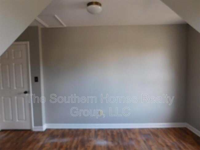 Building Photo - 309 W Madison Ave