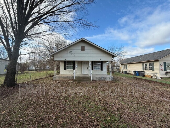 Primary Photo - 408 S 48th W Ave