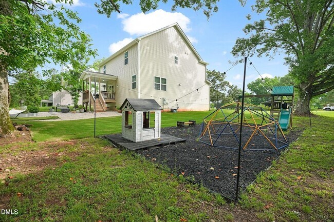 Building Photo - 947 Weatherby Ln