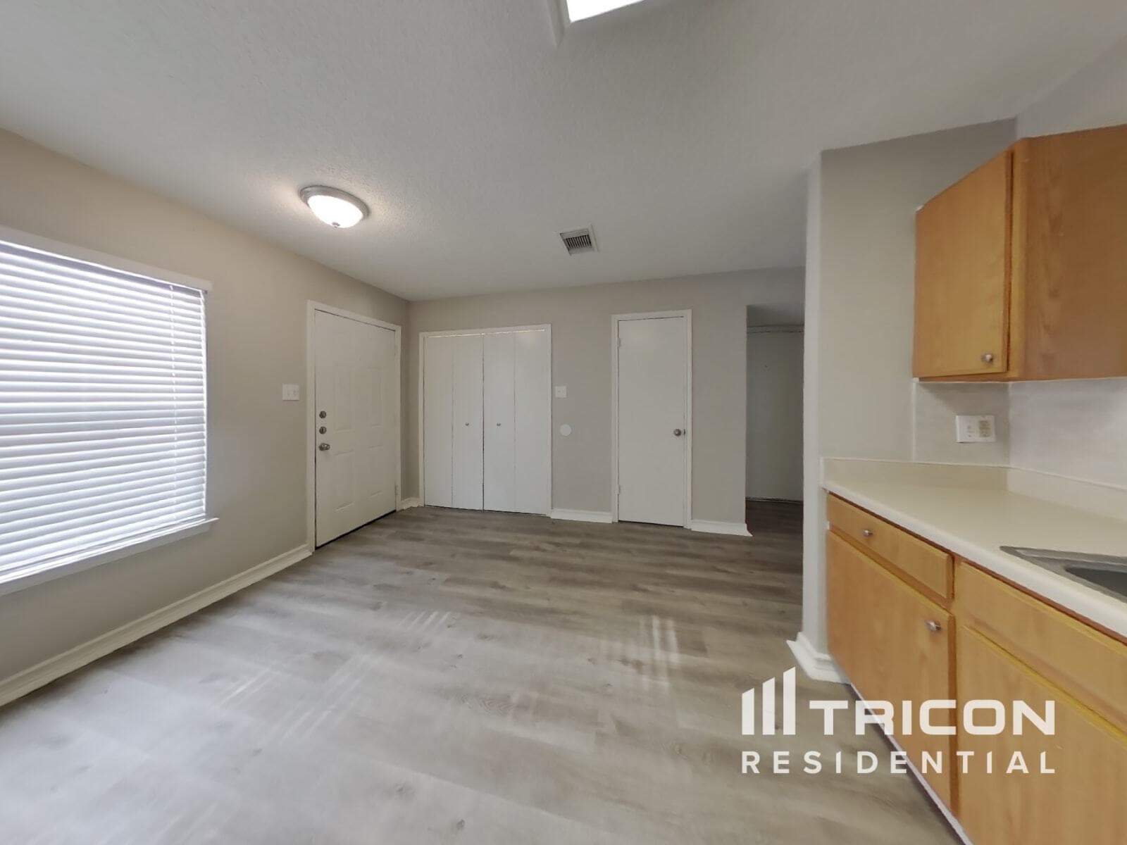 Building Photo - 10170 Paddlefish Creek
