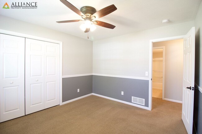 Building Photo - Beautiful 4 Bedroom - 2 Bath Home Close to Flint Hills Christian School!