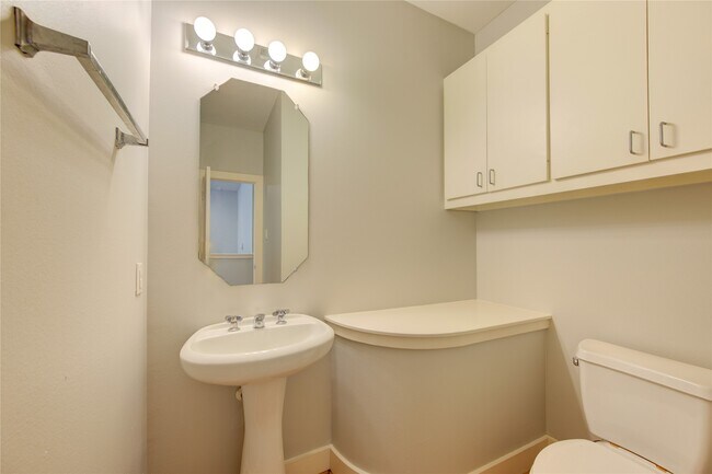 Building Photo - 3604 Omeara Dr