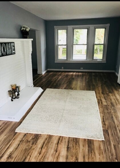 Building Photo - 137 W Johnson Ave