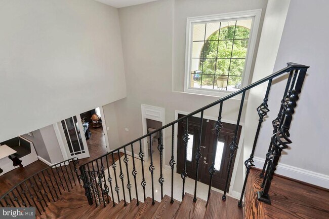 Building Photo - 6005 Selvyn Rd