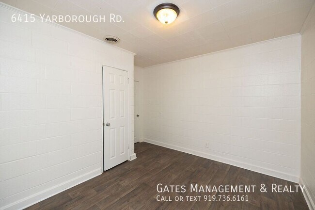 Building Photo - 6415 Yarborough Rd