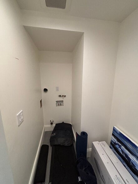 Building Photo - 3526 Divisadero St