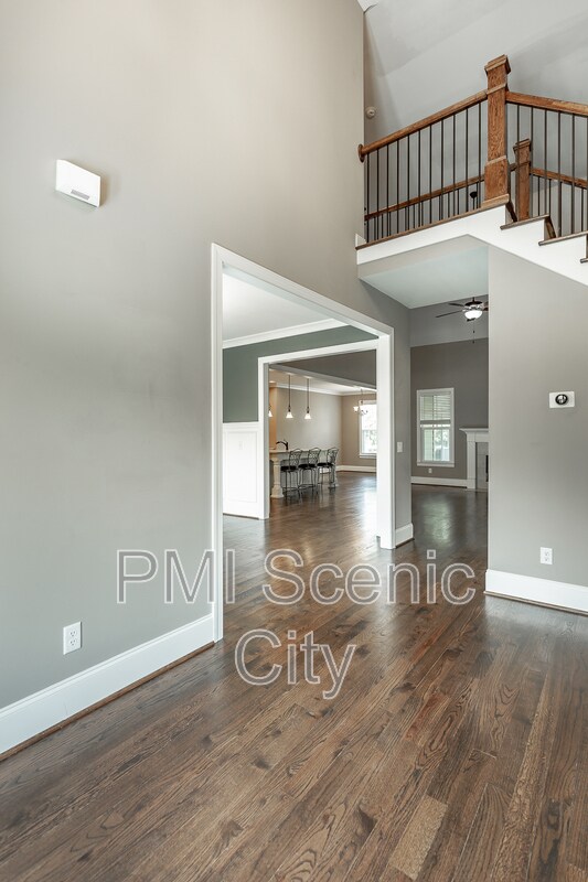Building Photo - 7725 Peppertree Dr