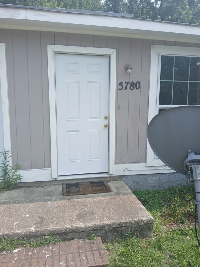 Primary Photo - 5780 Aftonshire Dr