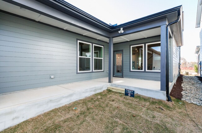 Building Photo - 339 Parkland Dr