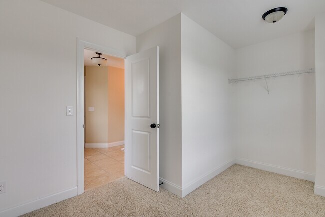 Building Photo - 5458 Everlook Cir