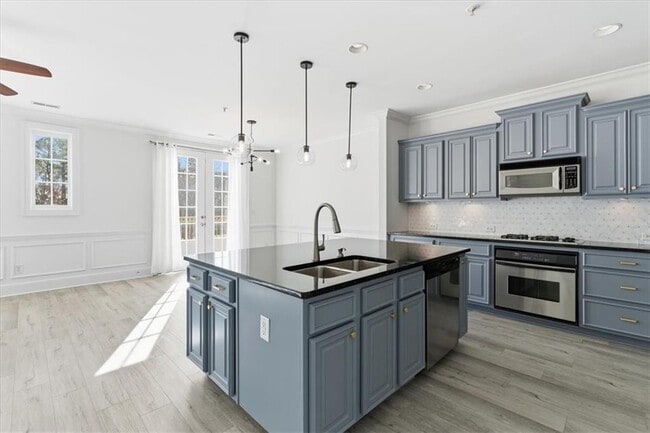 Building Photo - 2260 Edgartown Ln SE