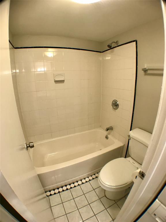 Building Photo - 4409 W Guadalupe St