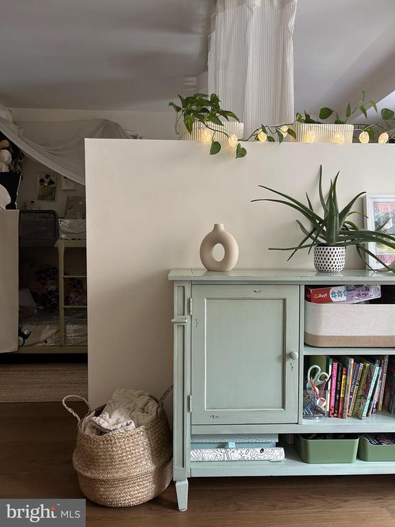 Building Photo - 730 24th St NW