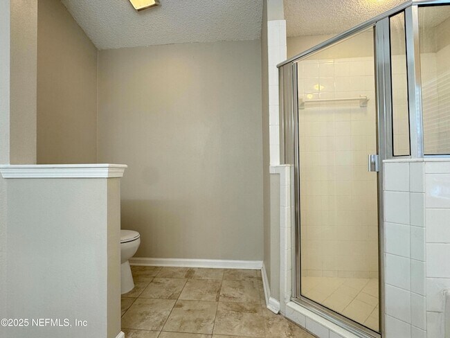 Building Photo - 6835 Otters Den Ct N