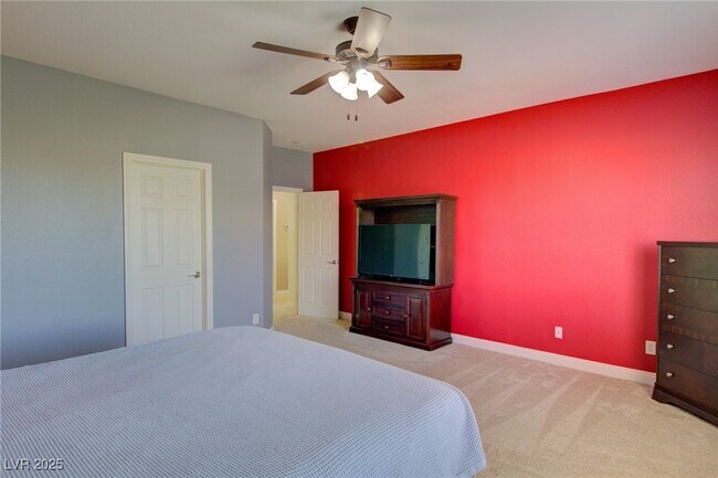Building Photo - 8925 Monte Oro Dr