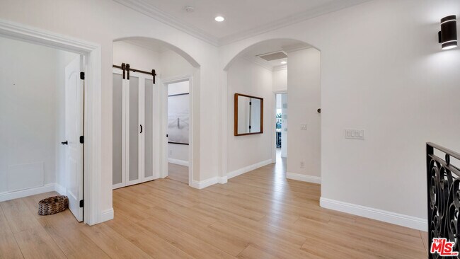 Building Photo - 5136 Berryman Ave