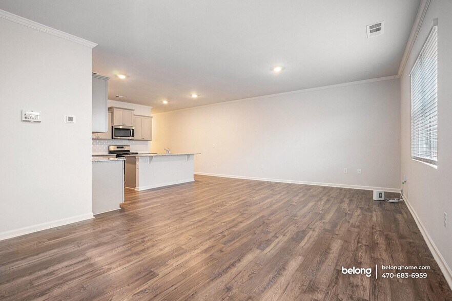 Building Photo - 2594 Poppy Ct