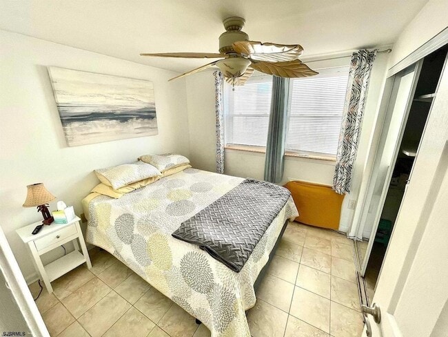 Building Photo - 9609 Ventnor Ave