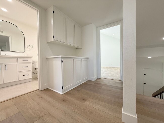 Building Photo - Greenbrook Estate Home