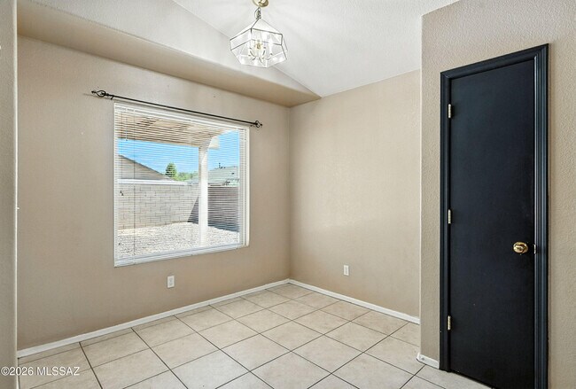 Building Photo - 7997 E Snakeroot Dr