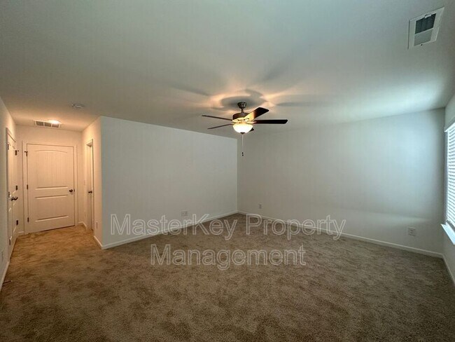Building Photo - 1202 Briar Gate Dr