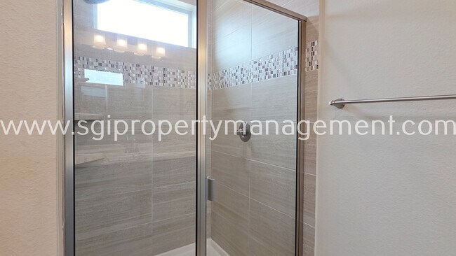 Building Photo - 12976 Rockham Ln