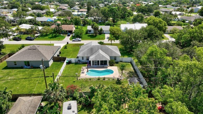 Building Photo - 1838 SE Genaro Terrace