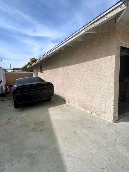 Building Photo - 317 Warren Ln