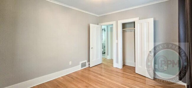 Building Photo - A "Must See" 2bd/1ba Beautiful home!