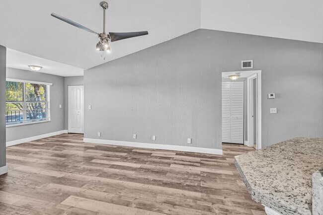 Building Photo - 3300 Pinewalk Dr N
