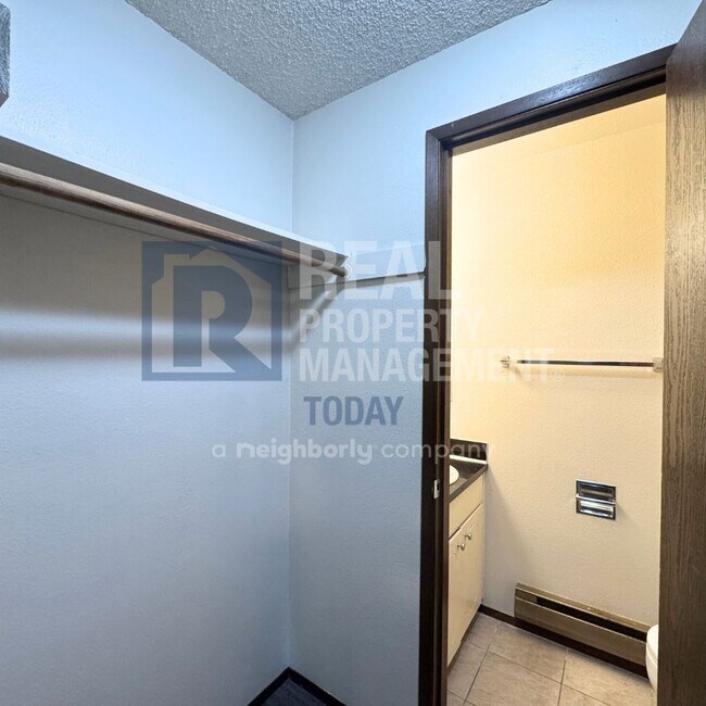 Building Photo - Wheeler - 4644 (Cascade Group)